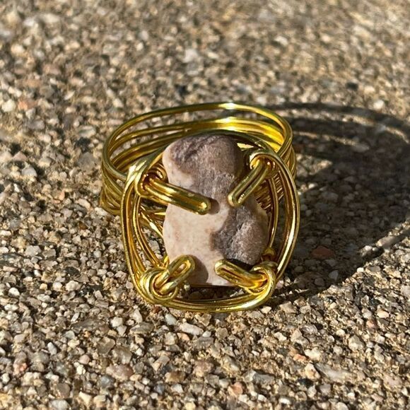 MOOKAITE JASPER WIREWRAPPED GEMSTONE CHUNKY RING - Picture 3 of 5